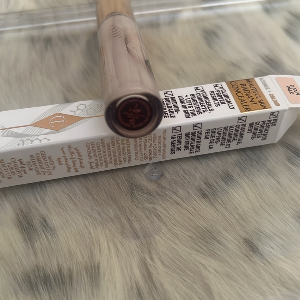CT RADIANT CONCEALER - Picture 2 of 5